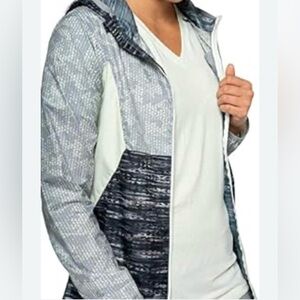 GoLite women’s Regreen lightweight windbreaker size Large